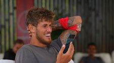 Cu cine discută Alex Delea la telefon. „Nu mă așteptam la așa ceva”