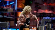 Maria îi dă sfaturi lui Nicolle cum să gătească pastele
