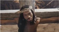 Videoclipul lui Lil Nas X, ”J Christ”, acuzat de blasfemie! Artistul s-a filmat răstignit pe cruce