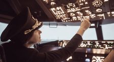 Într-o perioadă dificilă pentru companiile aeriene, o mamă a făcut istorie alături de fiica ei într-o cursă de linie