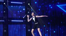 Românii au talent 2020 - Cristina Mihali, momentul de baton twirling care a luat 4 DA