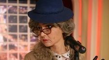 Oana Sarbu, complet schimbata la “Serviciul Roman de Comedie”: a imitat trei voci feminine celebre!