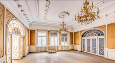 Casa lui Nicolae Ceaușescu din Arad, o bijuterie arhitecturală, scoasă la vânzare pentru 2,4 milioane de euro. Cum arată în interior FOTO