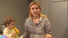 Acasă la Emily Burghelea! Cum a primit frumoasa Emily echipa Vorbește lumea
