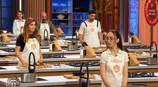 MasterChef, 29 septembrie 2025. Ce se întâmplă cu concurenții rămași la bancul de lucru, după ce ceilalți au mers la balcon sau la proba sub presiune. Decizia Chefilor