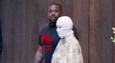 Soția lui Kanye West, o nouă apariție bizară! Reacția internauților: „Zici că e mumie!”