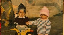 Îi recunoști? Astăzi, el este unul dintre cei mai iubiți artiști din România, iar ea se numără printre cele mai apreciate influencerițe. Familia lor este extrem de îndrăgită în mediul online