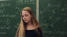 Ea este cea mai sexy profesoara de matematica din lume. Cum arata femeia superba care preda ecuatii si fractii