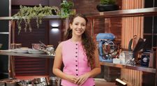 Masterchef 2024, 17 septembrie. Carina Kiss a dus rețeta familiei sale mai departe și a gătit plăcinte brașovene cu pui și ciuperci. Chef Florin Dumitrescu: „Ai nevoie de reinterpretare”