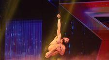 Românii au talent 2021: Oskar Mauricio, acrobatul numit ”zeul nisipului” a adus pe scenă un show nemaipomenit