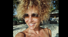 O superbă cântăreață din România, de nerecunoscut în vacanța din Thailanda: ”Eu credeam că e Hally Berry”
