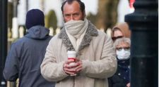 Miliția Modei by Costi Diță: ”Dacă mă îmbrăcam eu așa, îmi dădea lumea bani pe stradă”