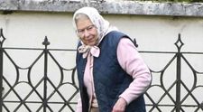 Regina Elisabeta a zburat cu elicopterul pentru a-si cunoaste stranepotul