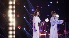 Confruntări Vocea României, 14 noiembrie 2025. Bianca Mihai și Roxana Azamfirei au făcut senzație pe scenă! Fetele din echipa lui Horia Brenciu și Theo Rose au adus energie și zâmbete în fața miilor de telespectatori: „Mi-a plăcut foarte, foarte mult!”