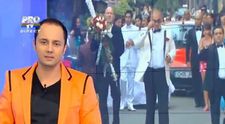 Adi Minune, acuzat ca a furat o sticla de sampanie. Vezi ce a declarat cantaretul