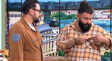 La „Cozonacul de Aur”participă Wasim Zardi, poreclit Habibi, un sirian talentat la gătit! Cum au reacționat jurații, care s-au amuzat și au crezut inițial că e cozonacul Dubai