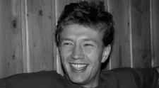 Moarte neobișnuită. Un fost fotbalist, devenit medic, a decedat după ce s-a izbit de o căprioară, în timp ce mergea pe bicicletă