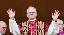 Habemus matematician! Noul papă ales, Papa Leon al XIV-lea, este licențiat în matematică și fluent în șapte limbi străine. De ce Papa nu a vorbit în engleză la primul său discurs