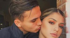 Iubita și fiica lui Cristian Manea, suportere pe stadion. Imaginea adorabilă cu micuța Victoria i-a cucerit pe fani