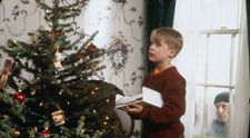 140 de artiști vor aduce la viață emoția și muzica din filmul „Singur acasă”, într-un spectacol unic în România