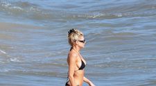 Charlotte McKinney, spectacol la plajă. Tânăra de 26 de ani a oferit un adevărat show în apă