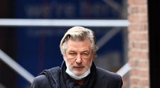 Alec Baldwin, îmbătrânit cu 10 ani în cele mai noi imagini. Actorul, împovărat de uciderea Halynei Hutchins