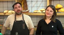 Au plecat adolescenți în Spania, s-au întors părinți în România și au deschis o brutărie care face senzație! Drumul incredibil al familiei Tătar