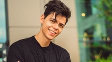 Gospodar fără pereche are acum o nouă melodie de generic. Emilian cântă pentru 