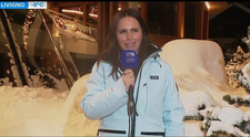 O prezentatoare TV a apărut beată în direct, la Jocurile Olimpice, relatând despre iguane. Apoi s-a trântit pe jos și a făcut ”îngeri în zăpadă”. Reacția telespectatorilor