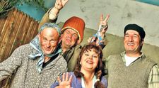 Vacanța Mare, una dintre cele mai bune comedii românești din toate timpurile, se vede pe VOYO! Am revăzut serialul și am râs ca la începutul anilor 2000