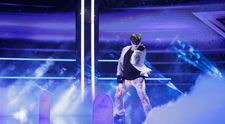 Românii au talent, 13 februarie 2026. A vrut să facă scena să vibreze, dar s-a lovit de „X”-uri! Visul lui Ștefan Vâjeilă s-a oprit înainte să prindă ritmul. Jurații, confuzi în ceea ce privește momentul artistic: „La Amsterdam, poate să ți se pară super orice, dacă ajuți un pic”