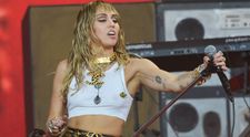 Miley Cyrus lansează un nou single, cu dedicație pentru fostul soț, Liam Hemsworth