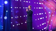 Românii au talent 2022: Iulian Gălușcă l-a readus la viață pe Dan Spătaru și i-a binedispus pe jurați