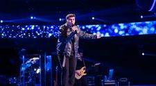 Vocea României, 27 septembrie. Bogdan Selagea, moment plin de emoții pe scenă! Tânărul de 19 ani nu a reușit să întoarcă niciun scaun. Explicația antrenorilor: „Ai cântat fără experiență”