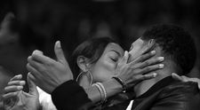Au apărut din nou de mână după o pauză de 10 luni. Unde a fost fotografiat cuplul celebru când toată lumea se întreba dacă mai sunt împreună