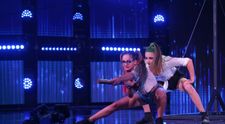 Cveti&Jasi, cele două bulgăroaice care atentează la 120.000 euro. Gimnastică autentică pe scena Românii au talent