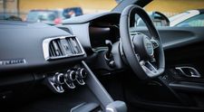 (P) 3 motive pentru care trebuie să pui mai mult accent pe interiorul mașinii tale