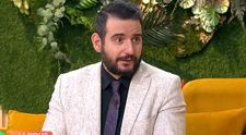 Ce faci ca să-ți plătească angajatorul orele peste program și cum poți lua concediu de burnout. Adrian Cuculis, față în față cu problemele reale ale românilor: muncă ilegală, concedieri abuzive, apartamente cu vicii și moșteniri care destramă familii