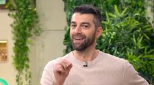Ce se întâmplă în corpul tău după 8 ore pe scaun. Explicațiile surprinzătoare ale fizioterapeutului