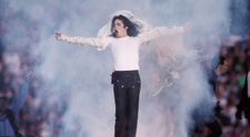 Cele 12 minute de glorie ale lui Michael Jackson de la Super Bowl 1993. Ce recorduri a stabilit megastarul