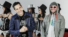 Stefan Banica si-a lansat noul clip, in care apare si fiul sau de 11 ani. Vezi cat de mult seamana pustiul cu tatal lui: VIDEO