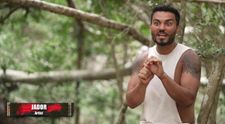Dragostea plutește în aer la Survivor All Stars. Alexandra Ciomag s-a aprins după Jador. Faimosul nu vrea să audă nici în ruptul capului de ispite: „Eu am femeie, mie îmi place de femeia mea, nu-mi trebuie...”