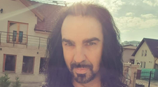 Soția unui artist român de top face senzație la 57 de ani! 