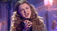 Vocea României 2025: FINALA. Alessia Pop, interpretare fabuloasă a melodiei „Purple Rain”! Reacția lui Smiley: „Ești extraordinară!”