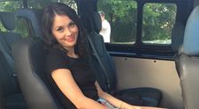 Anca Dumitra, fotografie de la filmările Las Fierbinți! Alături de cine apare actrița: „Un crai și două zâne”