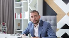 Ștefan Mandachi, ajutor pentru ucraineni. Afaceristul își pune la dispoziție hotelul pentru refugiați și animalele lor de companie