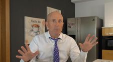 Mugur Mihăescu a lansat primul episod din emisiunea Țara lui Garcea!