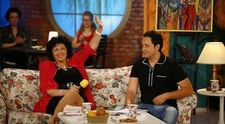 Carmen Harra vine la 