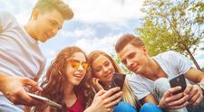 Om sau câine? Iluzia optică a împărțit internetul în două