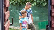VIDEO O poveste cu doi frați care și-au jurat să nu se părăsească niciodată. „E un soi de lecție de viață”